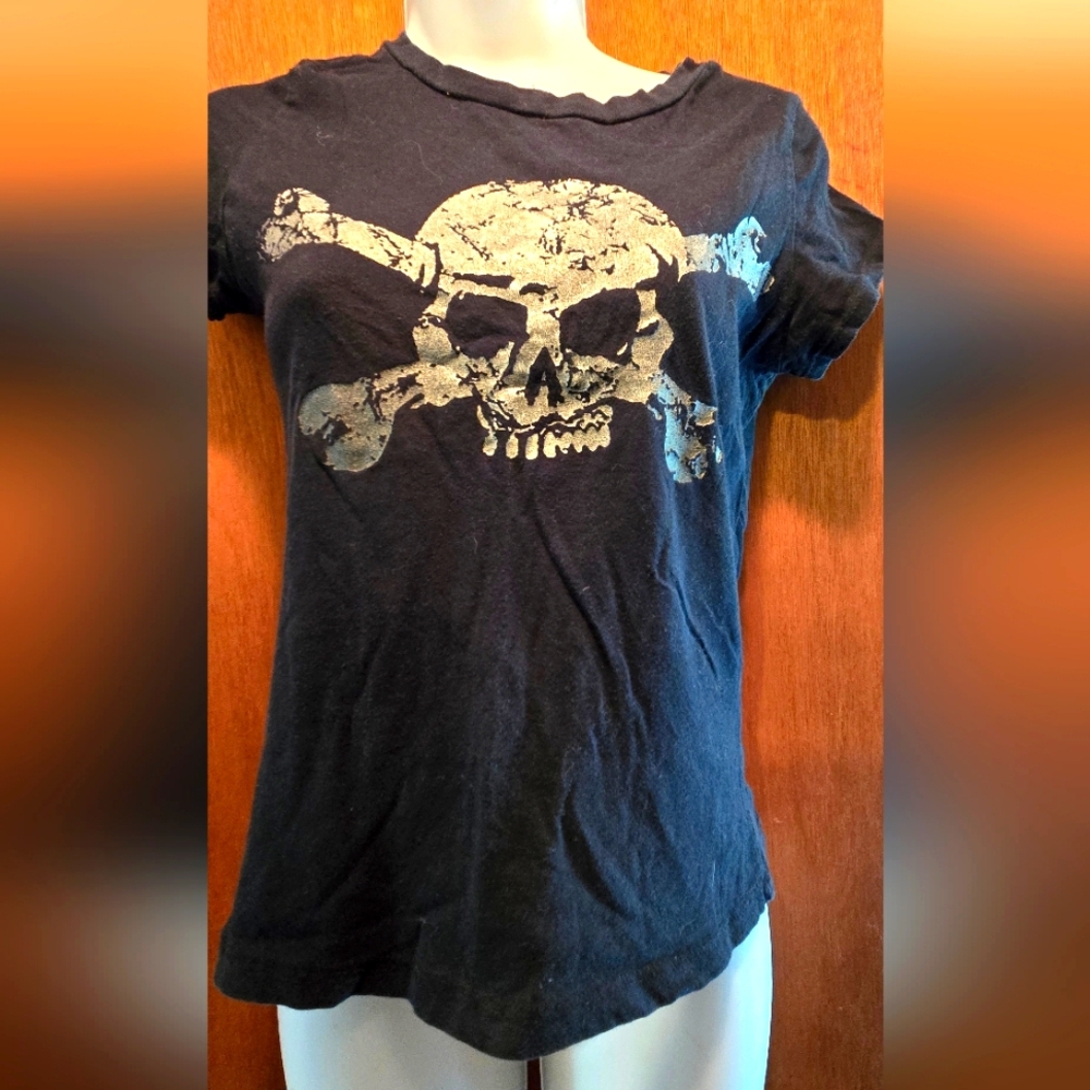 Hot Topic Black Skull Tee SzM - Picture 1 of 5